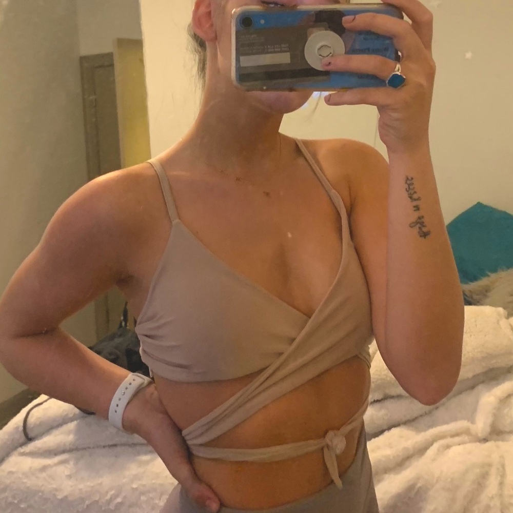 pretty little thing wrap too